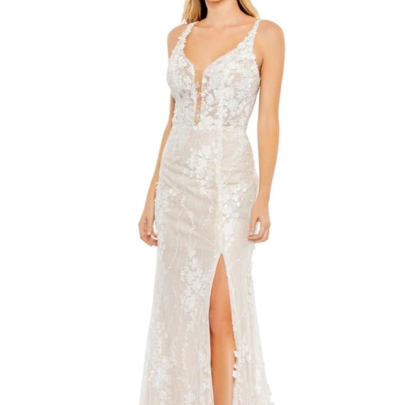 NWT $898 Size 12 Mac Duggal Floral Applique Sleeveless Mermaid Gown - Picture 2 of 7